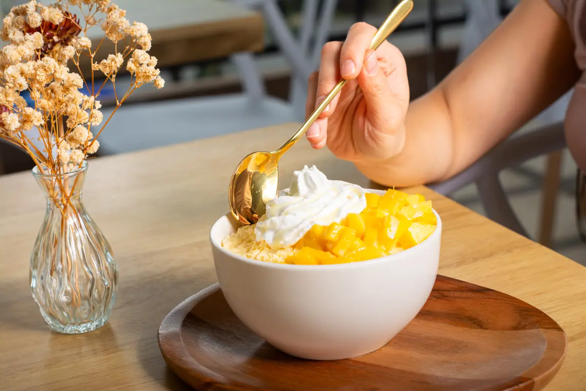 Snowty de mango con fruta fresca